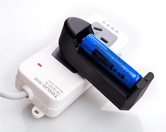 China Lightweight 14500 / 10440 Battery Charger , Rcr123 Battery Charger 100% Tested supplier