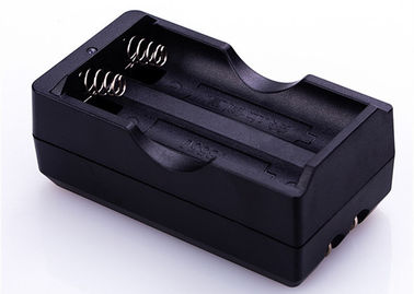 China US Plug 3.7 V 2 Bay Battery Charger For 18650 Li Ion Battery OEM / ODM Available supplier